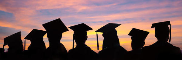 photo etudiants coucher de soleil